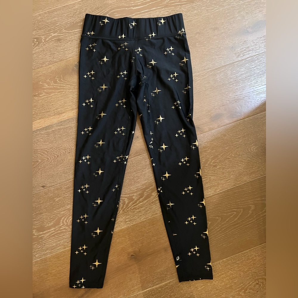 Terez- Womens - Tall Band leggings. Star foil print. Sz Medium